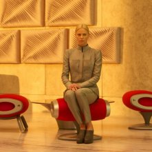 Prometheus: una scintillante Charlize Theron in una scena del film di Ridley Scott