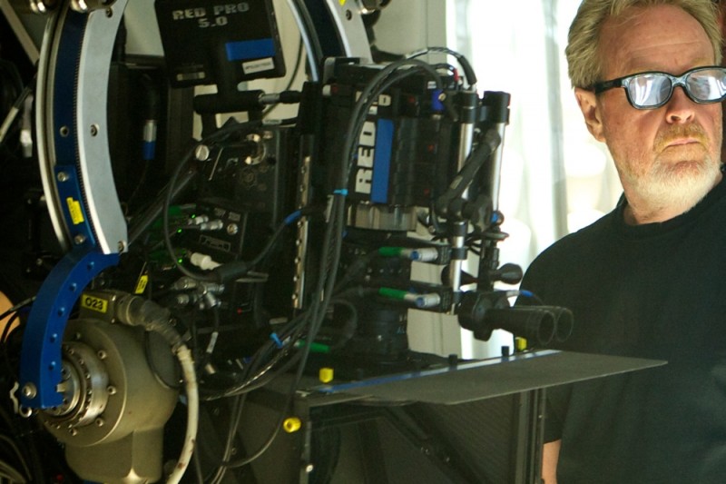 Ridley Scott Con La Sua Macchina Da Presa Sul Set Di Prometheus 237207