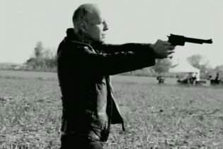 Teaser Trailer 2 - Looper
