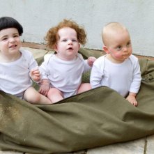 I tre piccoli marmittoni in una scena del film dei fratelli Farrelly