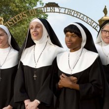 Jane Lynch e Kate Upton con Jennifer Hudson e Larry David ne I tre marmittoni