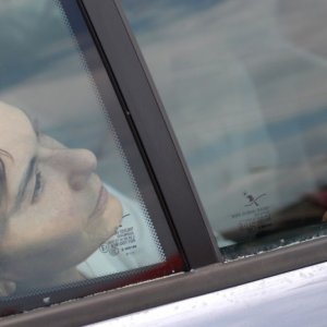 Sandrine nella pioggia: Monica Guerritore in un'eterea scena del film