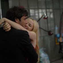 Sandrine nella pioggia: Sara Forestier con Adriano Giannini in una scena del film