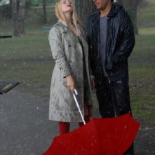 Sandrine nella pioggia: Sara Forestier sotto la pioggia insieme ad Adriano Giannini