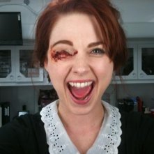 Alexandra Breckenridge sul set di American Horror Story, prima stagione