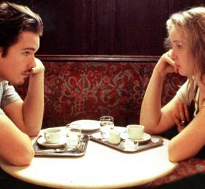 Julie Delpy ed Ethan Hawke in una scena del film 'Prima dell'alba' (1995)