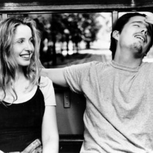 Julie Delpy ed Ethan Hawke in una sequenza del film 'Prima dell'alba'