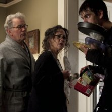 The Amazing Spider-Man: Andrew Garfield insieme a Martin Sheen e Sally Field in una scena del film