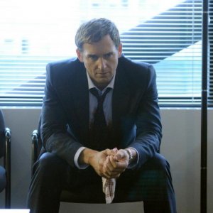 Il socio: Josh Lucas in un'immagine della serie nei panni dell'avvocato Mitch McDeere