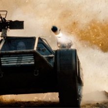 Un minaccioso carroarmanto avanza in una scena di G.I. Joe: La vendetta