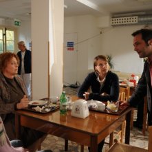 Maternity Blues: il regista Fabrizio Cattani sul set con Monica Birladeanu, Chiara Martegiani e Marina Pennafina