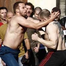 Rust and Bone: Matthias Schoenaerts in una scena di lotta tratta dal film