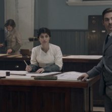 Alessandra Mastronardi con Kevin Zegers in una scena della miniserie di Rai Uno, Titanic Nascita di una leggenda