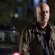 Bruce Willis in una scena del thriller La fredda luce del giorno
