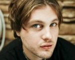 Michael Pitt non ha scampo