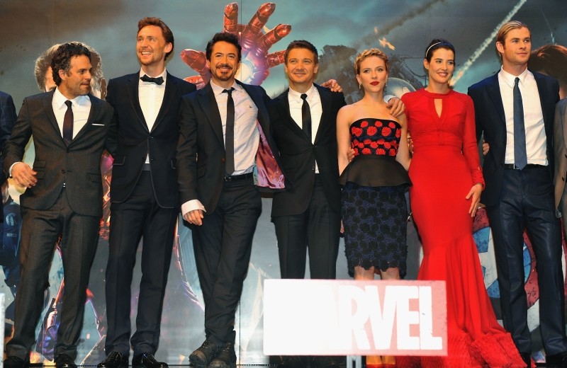 The Avengers Il Cast Sul Palco Della Premiere Londinese Del Film 238156