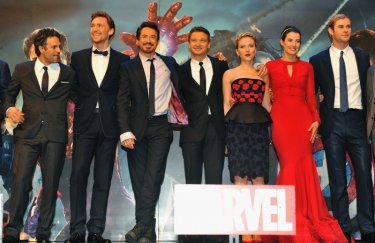 The Avengers: il cast sul palco della première londinese del film