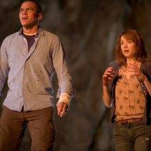 Quella casa nel bosco: Kristen Connolly e Jesse Williams atterriti in una scena del film