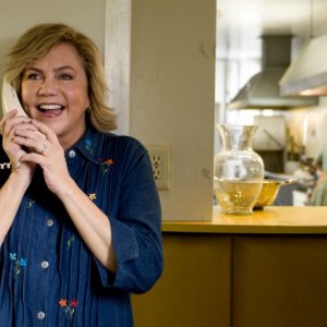 The Perfect Family: Kathleen Turner in una scena