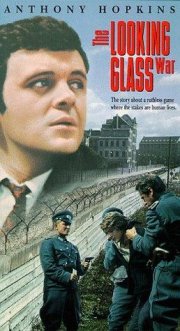 Lo specchio delle spie: la locandina del film