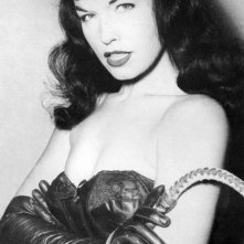 Bettie Mae Page, celebre pin-up degli anni Cinquanta