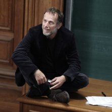 Le prénom: Charles Berling in una scena