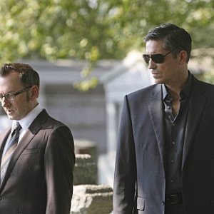 Person of Interest: Jim Caviezel e Michael Emerson in una scena dell'episodio Ghost