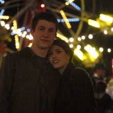 Awake: Dylan Minnette e Daniela Bobadilla nell'episodio Say Hello to My Little Friend