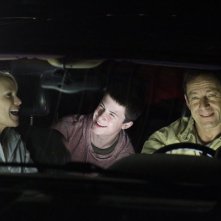 Awake: Jason Isaacs, Dylan Minnette e Laura Allen nell'episodio Say Hello to My Little Friend
