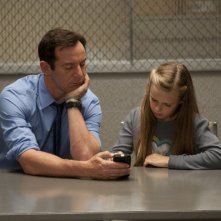 Awake: Jason Isaacs e Brighid Fleming nell'episodio Ricky's Tacos