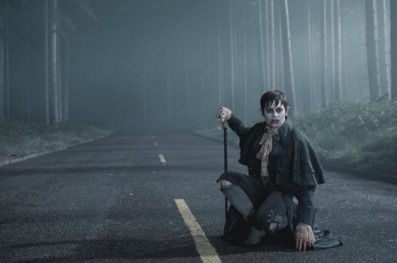 Dark Shadows Johnny Depp Nella Nebbia In Una Scena Del Film 239242