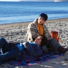 Il richiamo: Francesca Inaudi e Sandra Ceccarelli protagoniste del film in una scena sulla spiaggia