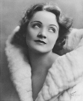 Marlene Dietrich In Una Foto Di Irvin Chidnoff 239425