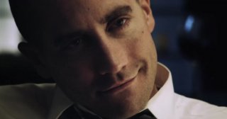 Un primissimo piano di Jake Gyllenhaal in End of Watch