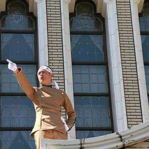 11/25 The Day Mishima Chose His Own Fate: Arata in una scena del film di Kôji Wakamatsu dedicato agli ultimi giorni di Yukio Mishima e al tentato colpo di stato del 1970