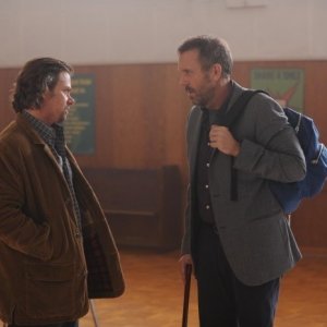 Dr House: Channon Roe e Hugh Laurie nell'episodio Dead & Buried
