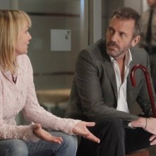 Dr House: Darlene Vogel e Hugh Laurie nell'episodio Runaway