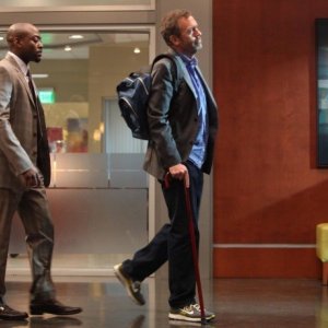 Dr House: Omar Epps ed Hugh Laurie nell'episodio Holding On