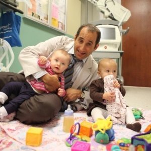 Dr House: Peter Jacobson nell'episodio The Confession