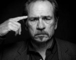 Tommy Lee Jones torna alla regia