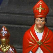 Napoli 24: la statua di San Gennaro in una scena del documentario collettivo su Napoli