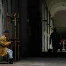 Napoli 24: una via della città immortalata in una scena del documentario collettivo diretto da 24 autori