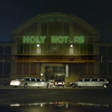 Holy Motors: una scena tratta dal film