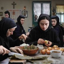 Beyond the Hills: Cosmina Stratan in un'immagine del film