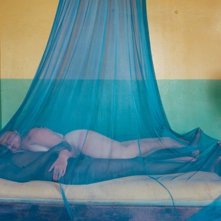 Paradise: Love, Margarete Tiesel in dolce compagnia in una scena del film