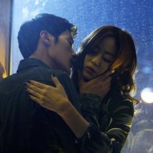 Taste of Money: Kim Hyo-jin e Kim Kang-woo in un'immagine del film