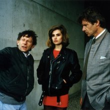 Roman Polanski: A Film Memoir, un'immagine di Roman Polanski sul set di Frantic, insieme a Harrison Ford ed Emmanuelle Seigner