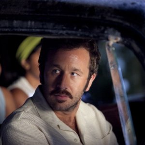 The Sapphires: Chris O'Dowd in una scena del film