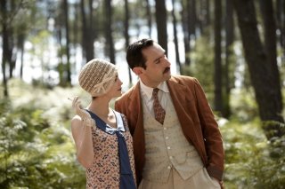 Thérèse Desqueyroux: Audrey Tautou insieme a Gilles Lellouche in una scena del film