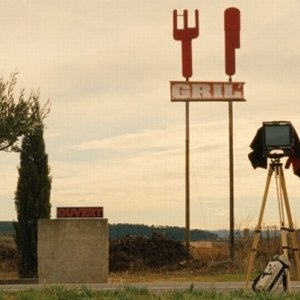 Journal de France: una scena del documentario che racconta la Francia attraverso le esperienze lavorative dei due registi-reporter